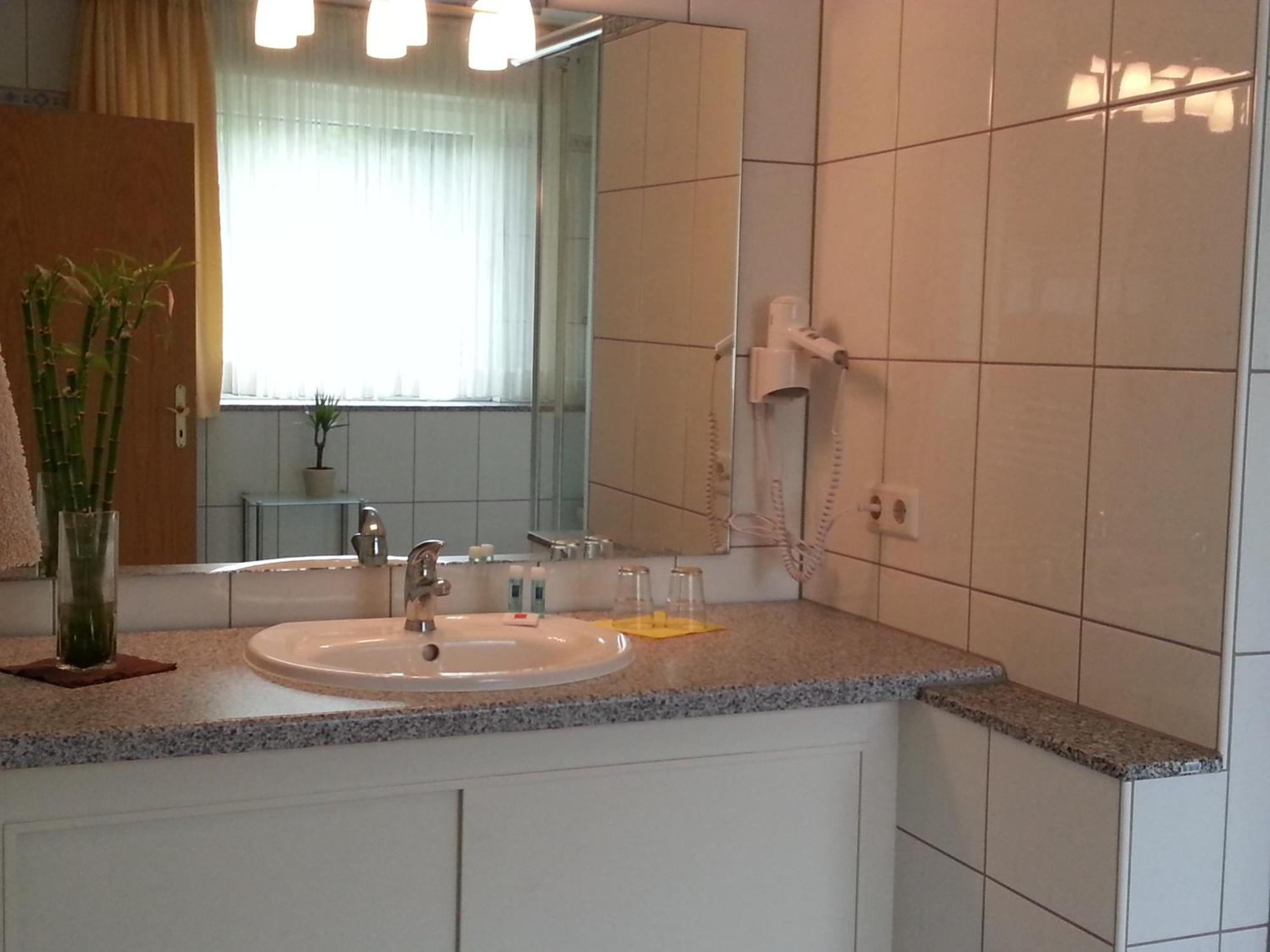 Apartmenthaus Sonnen Düsseldorf Pokoj fotografie
