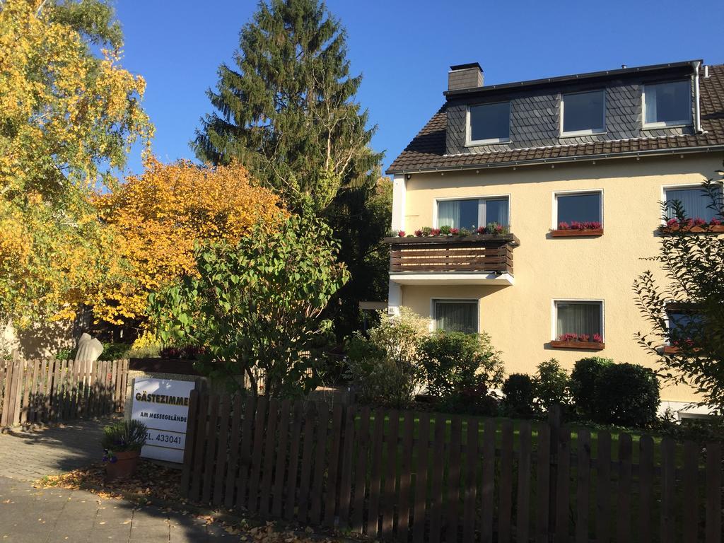 Apartmenthaus Sonnen Düsseldorf Exteriér fotografie